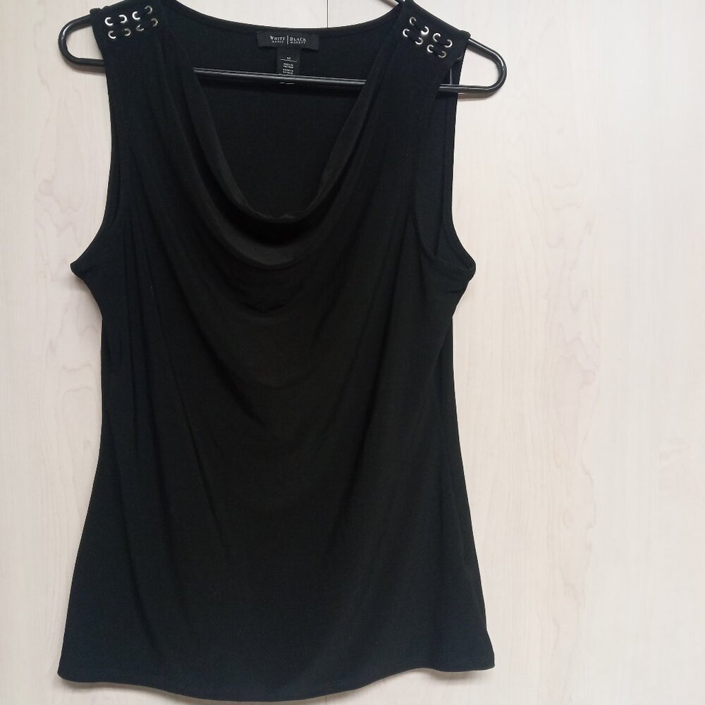 White House I Black Market - Goth
